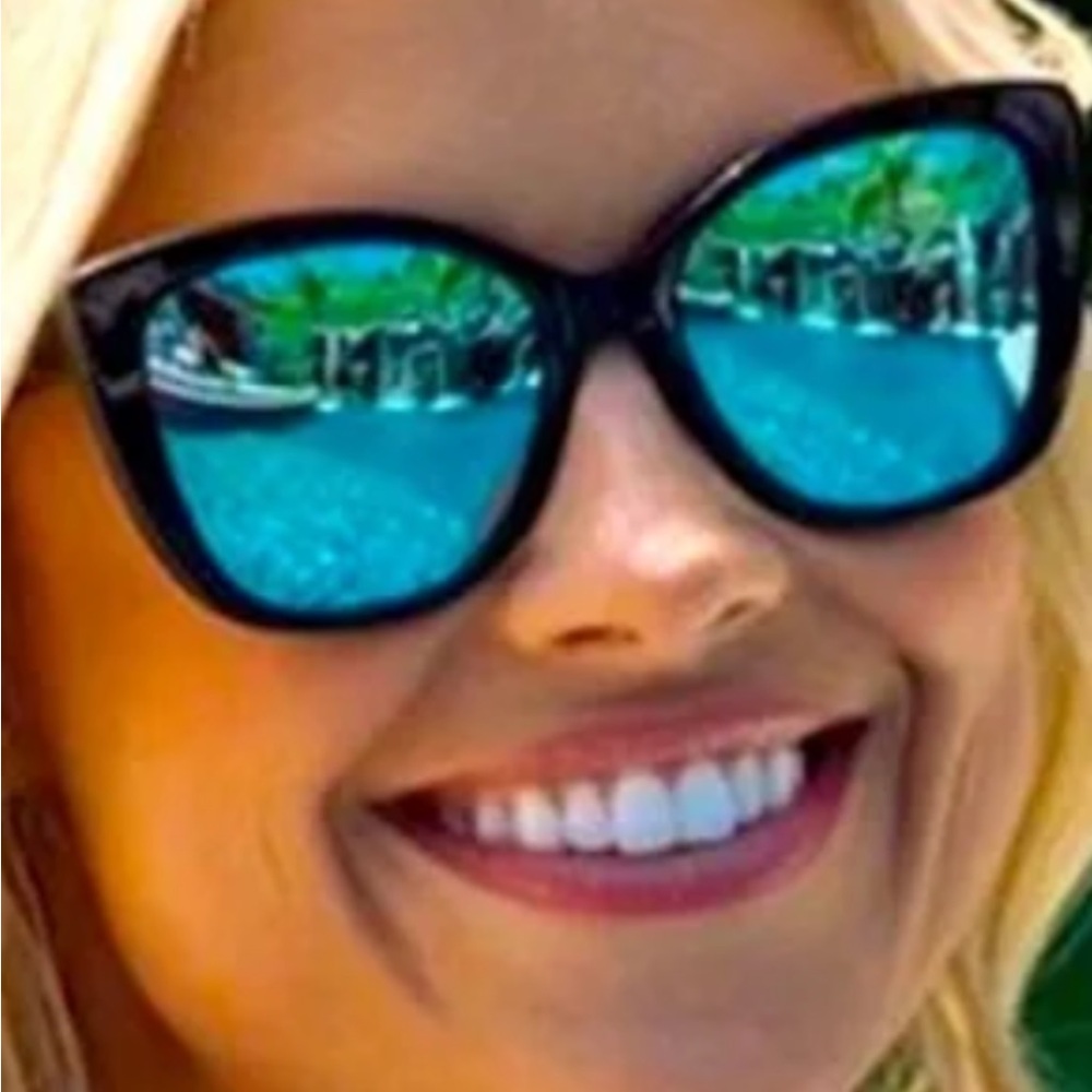 Diff Christina El Moussa Ruby Sunglasses